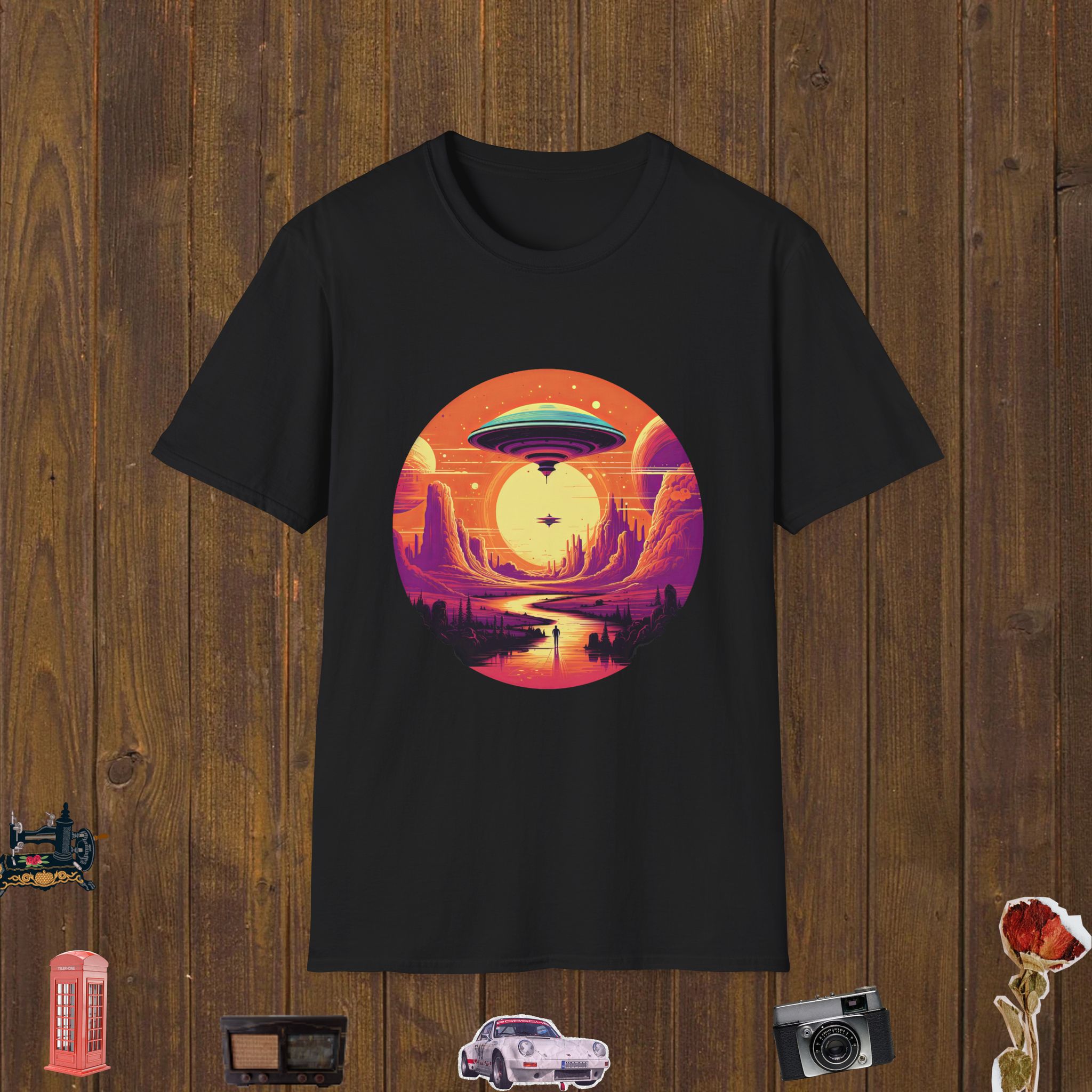 Alien Arrival Vista – Unisex Softstyle T-Shirt