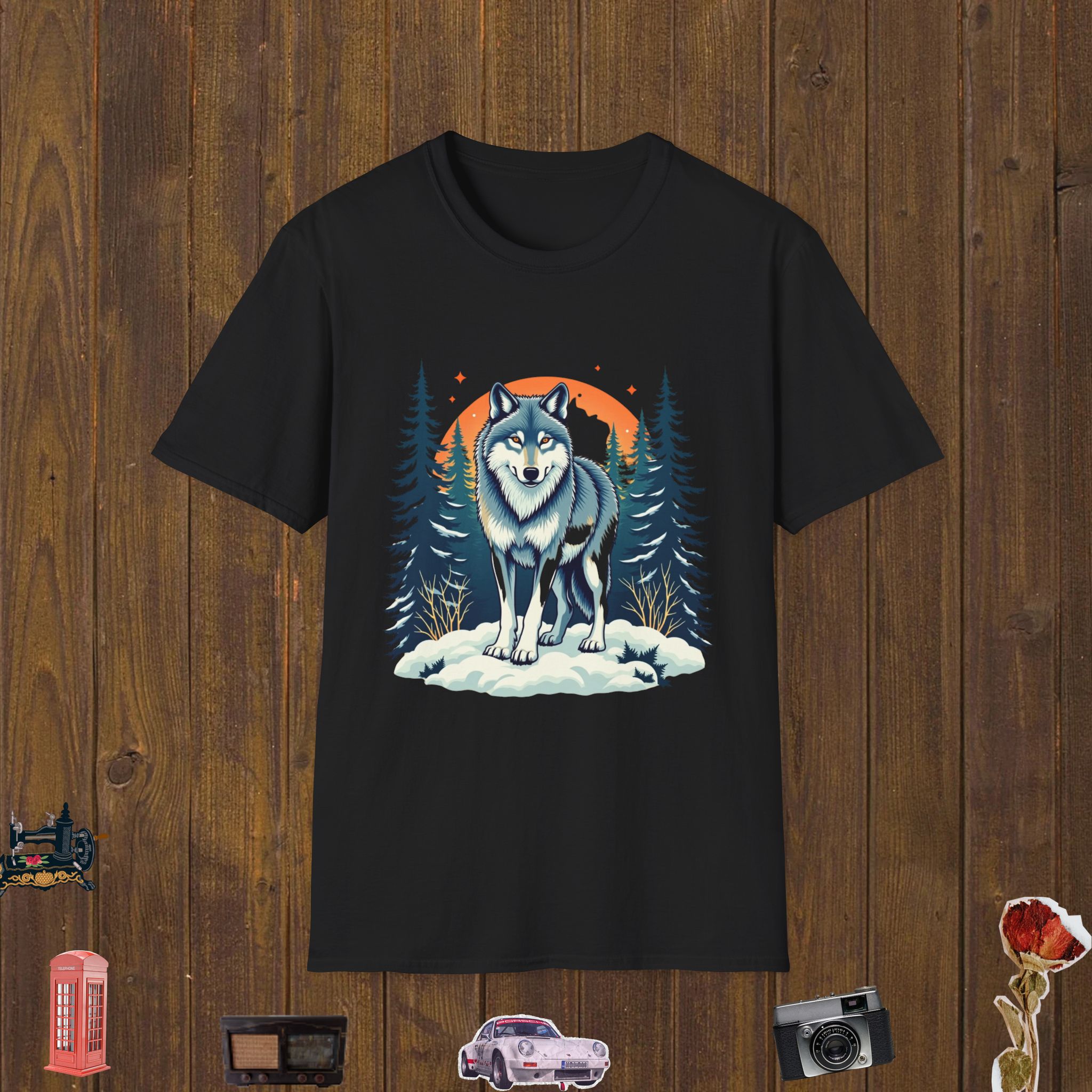 Wolf in Winter – Unisex Softstyle T-Shirt