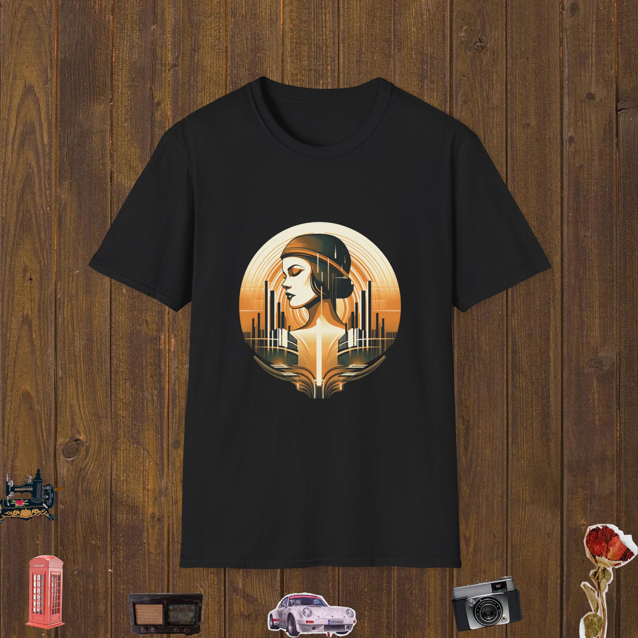 Golden Deco Muse – Unisex Softstyle T-Shirt